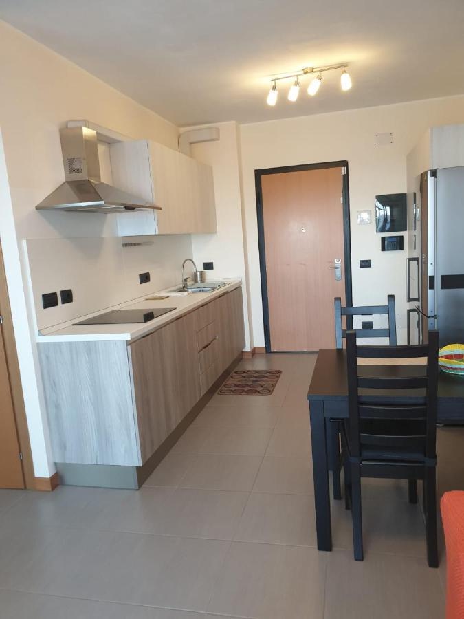Bovisa New Apartment Milan Bagian luar foto